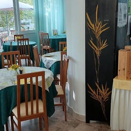 Hotel Santini Ρίμινι Εξωτερικό φωτογραφία