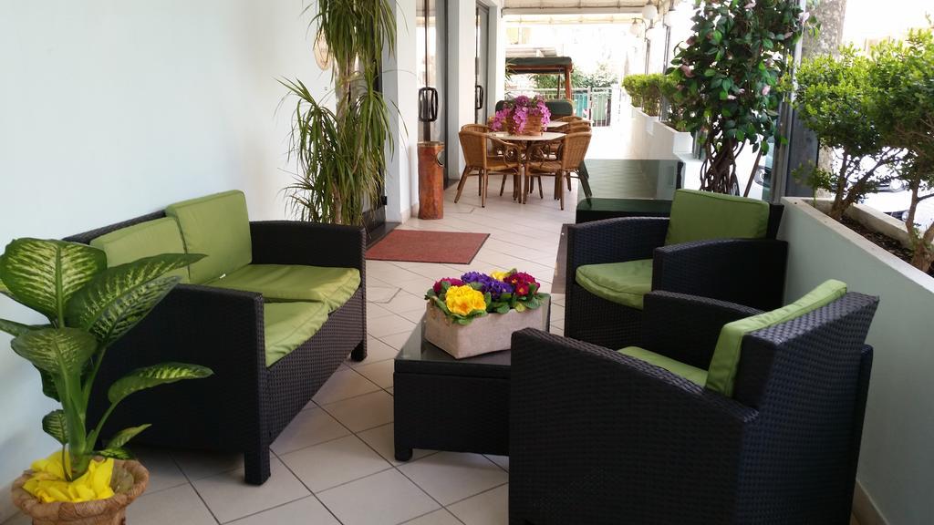 Hotel Santini Ρίμινι Εξωτερικό φωτογραφία