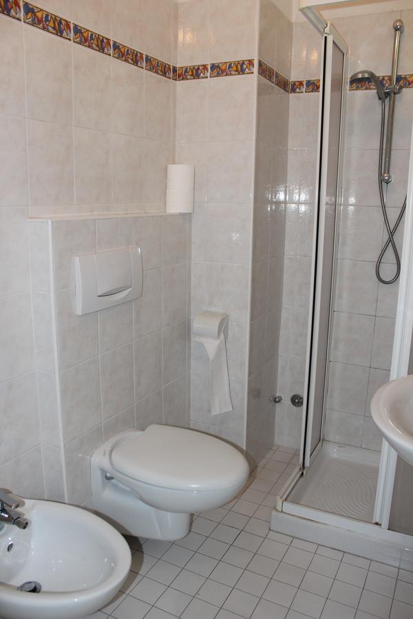 Hotel Santini Ρίμινι Δωμάτιο φωτογραφία